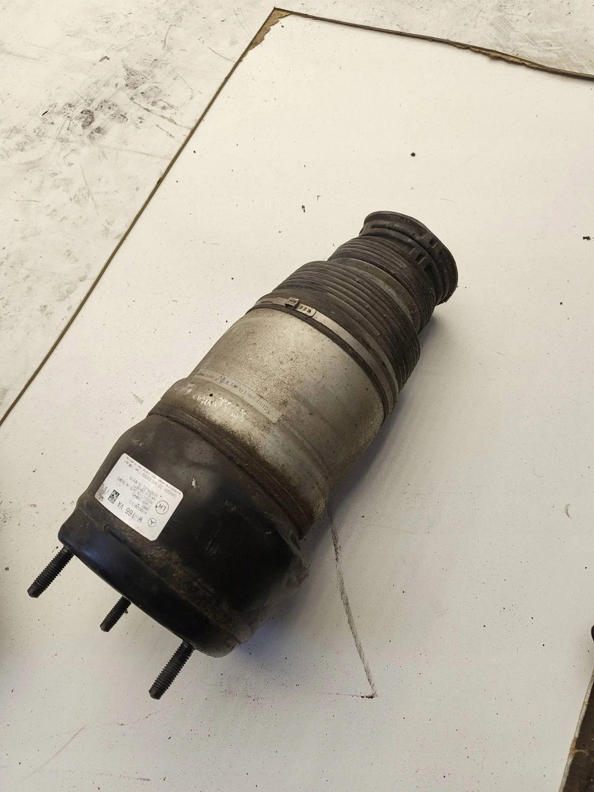 Mercedes ML GLE W166 Front Shock Absorber image 3