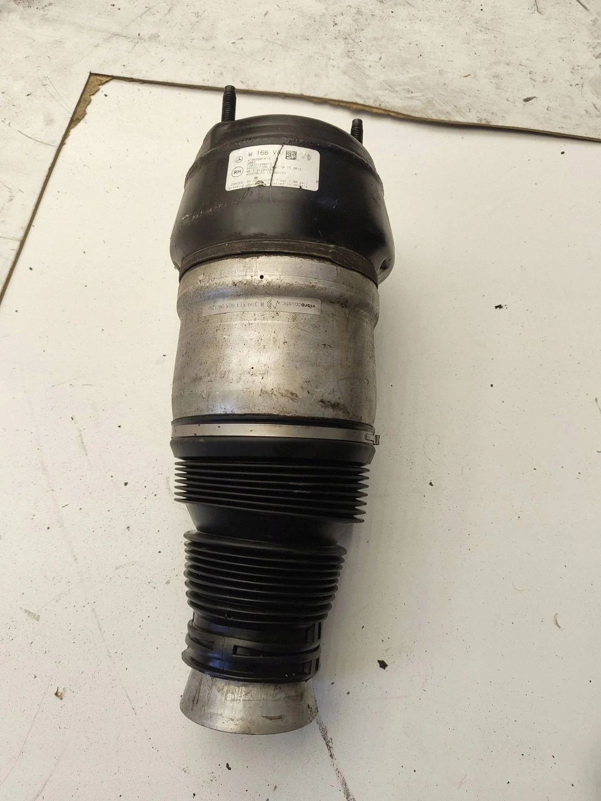 Mercedes W166 ML GLE GLS Front Right Shock Absorber image 2