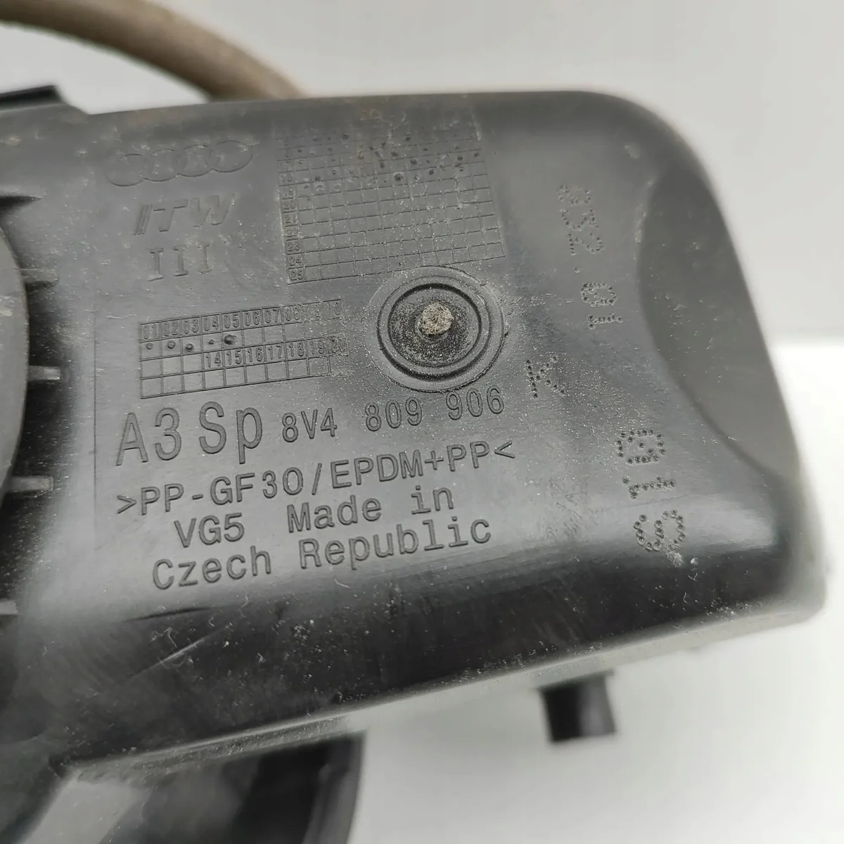 Bouchon réservoir Audi A3 Sportback 8V4809907C image 6