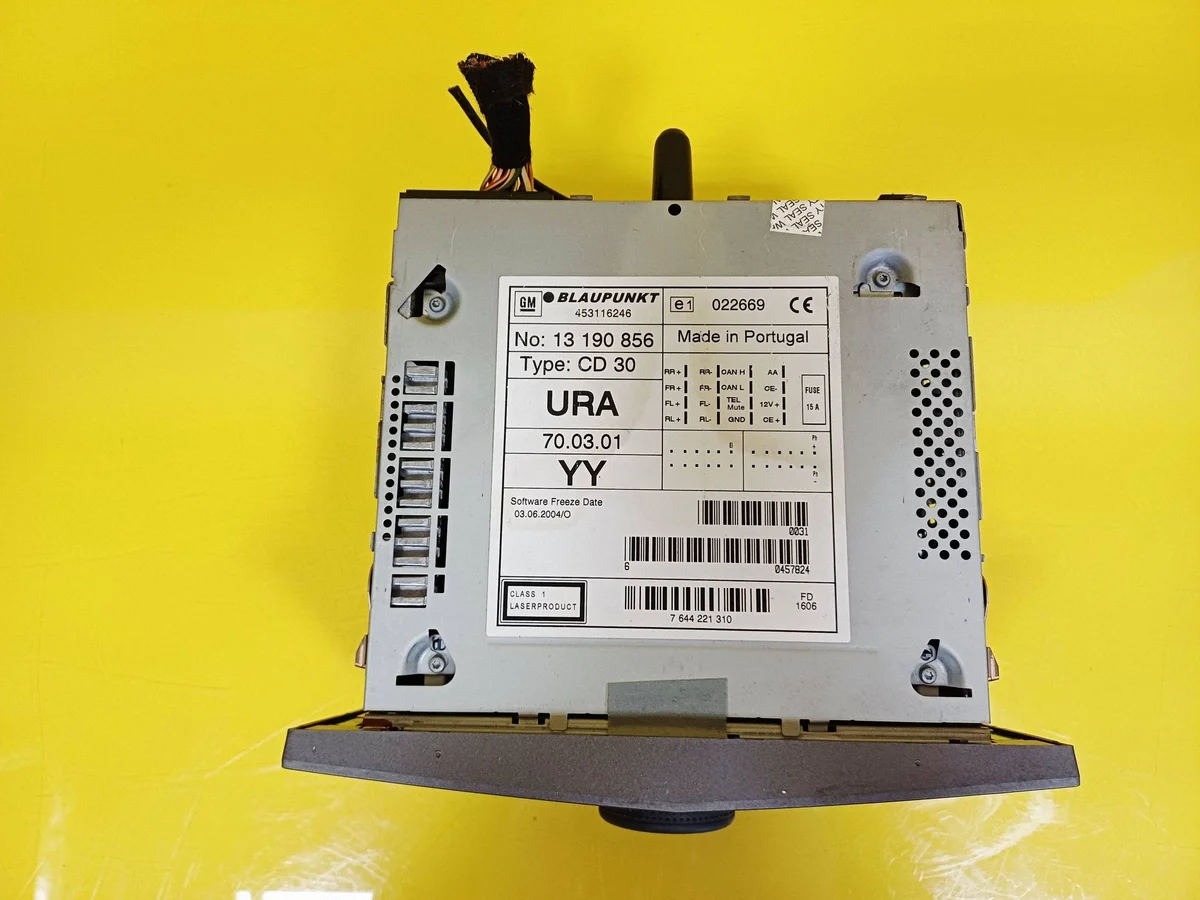 Radio CD 30 Opel Zafira B 13190856 image 3