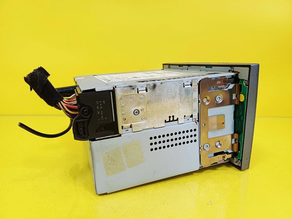 Radio CD 30 Opel Zafira B 13190856 image 8