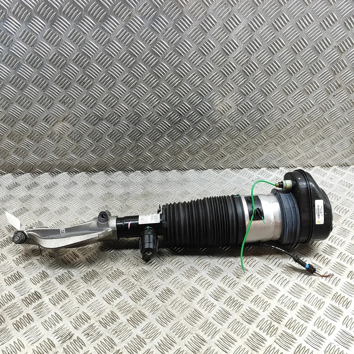 Luftfederbein vorne links BMW X7 (G07)