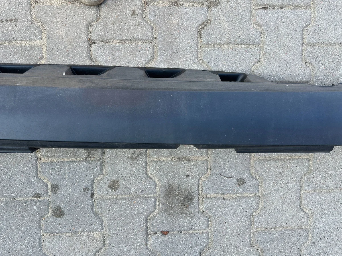 Mini Cooper R60 Rocker Panel Trim Set Used image 4