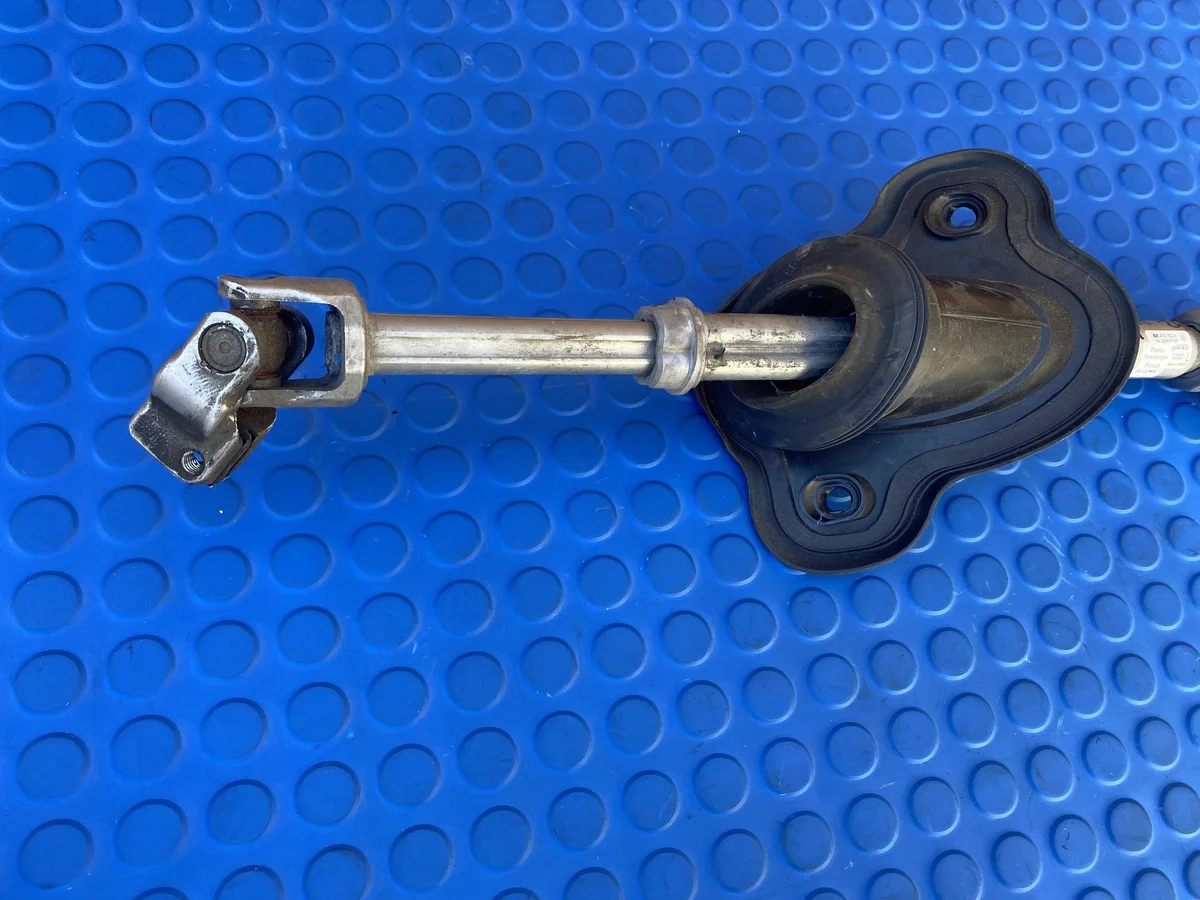 Audi Q5 80A Steering Column U-Joint 80B419753H image 4