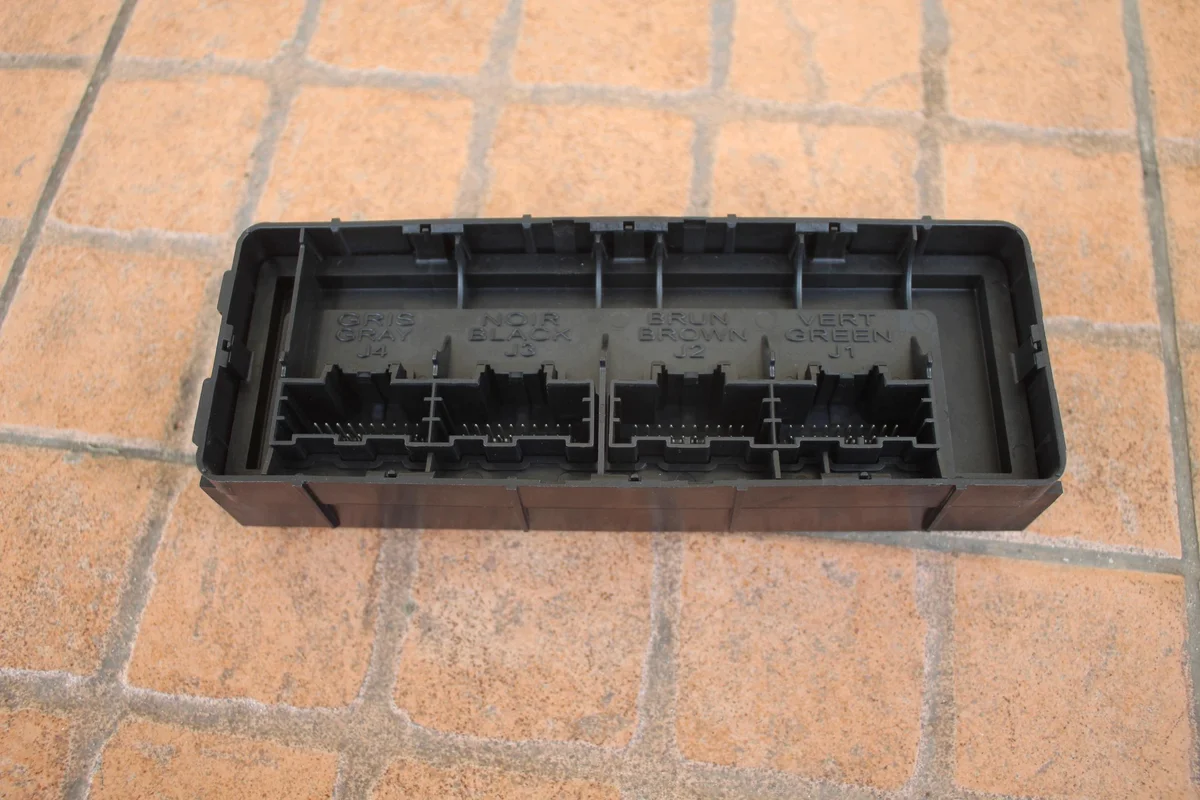 Module de commande Opel Insignia A 13309414