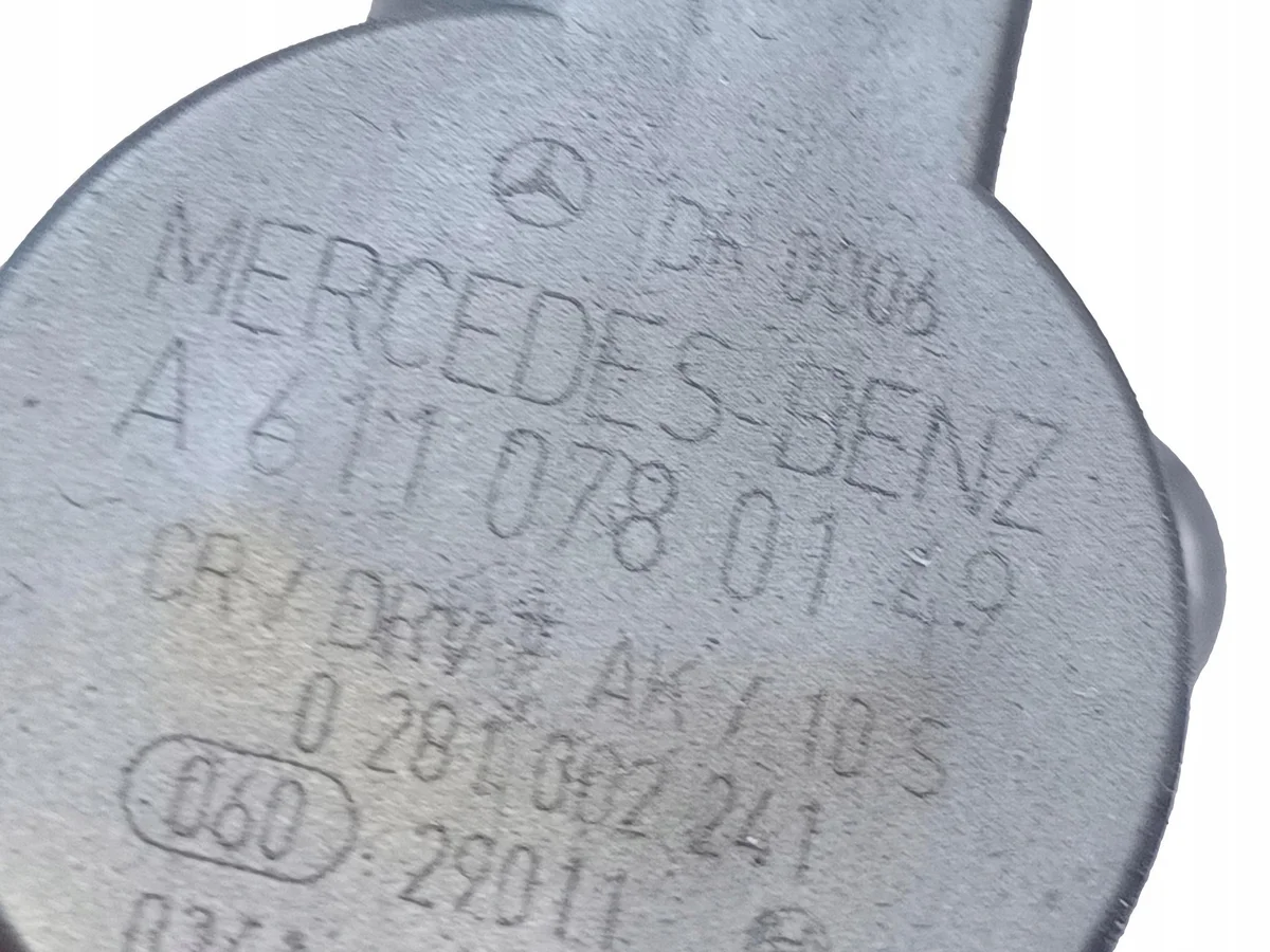 Mercedes-Benz Brandstofdrukregelaar A6110780149
