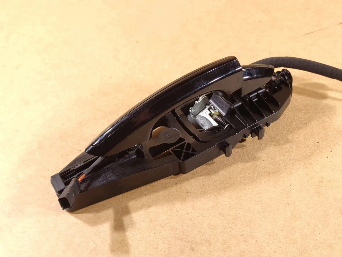 Poignée porte arrière gauche Ford Mondeo MK5 image 3