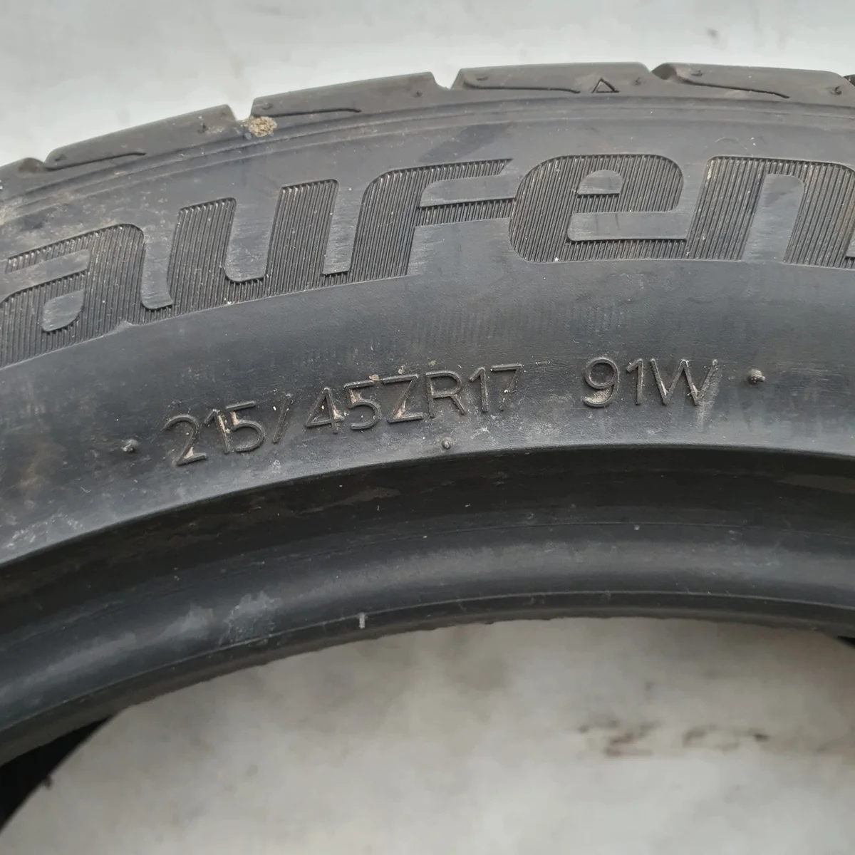 Reifen LAUFENN S FIT EQ 215/45 ZR17 gebraucht image 4