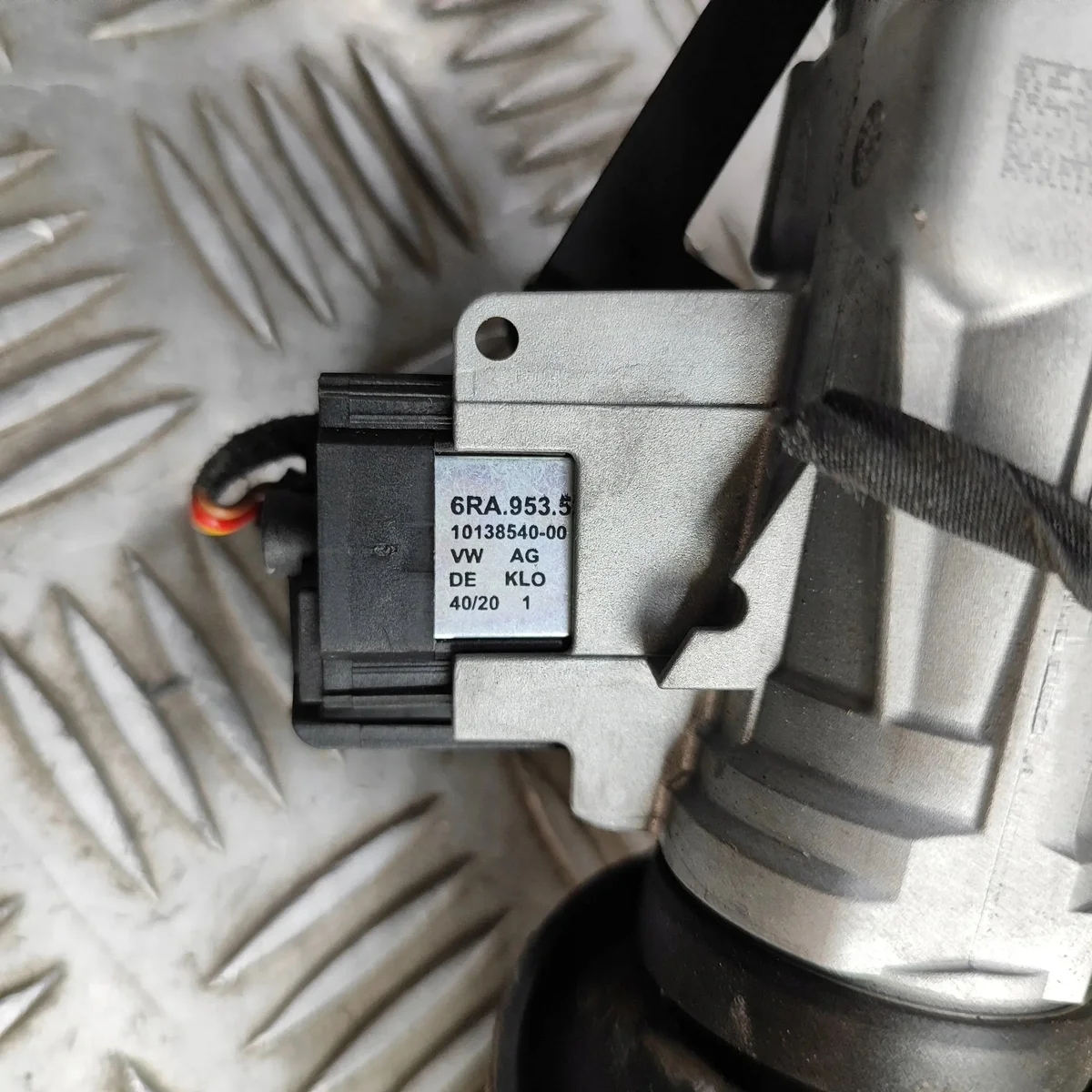 Skoda Kamiq Ignition Switch 654959752C Used image 7