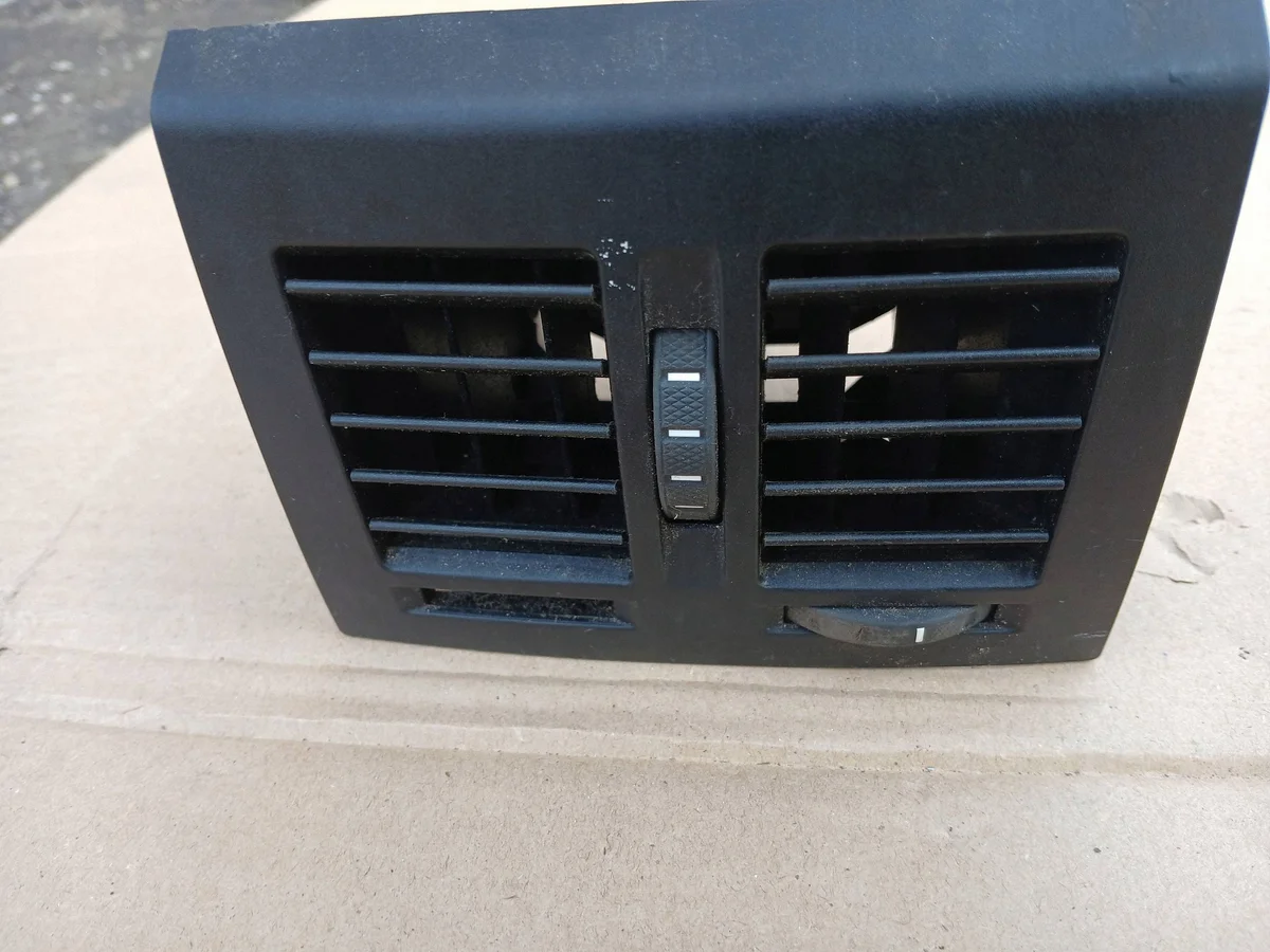 Skoda Yeti 5L Lüftungsgitter Mittelkonsole Hinten