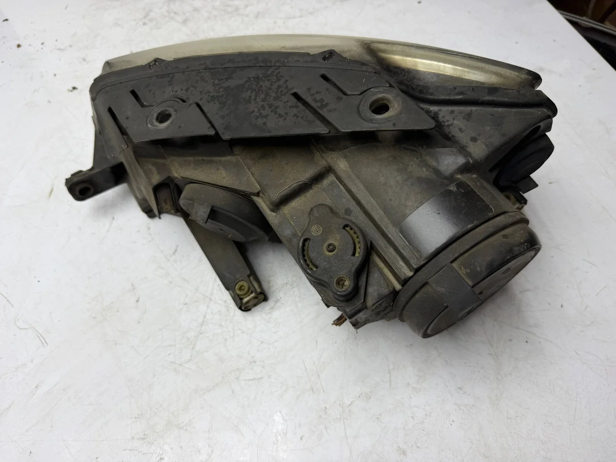 Phare Droit Volkswagen Passat B6 KOR3621 image 6