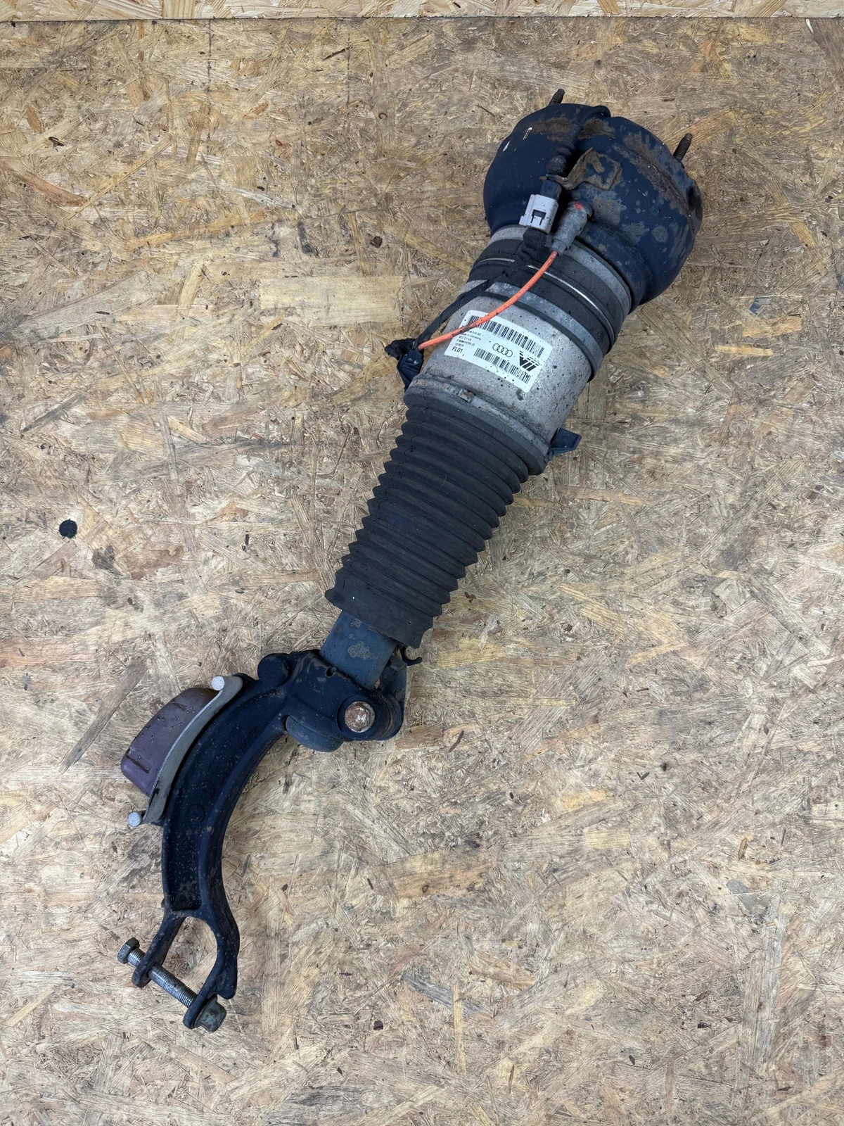Used Air Suspension Strut Left Audi A6 C7