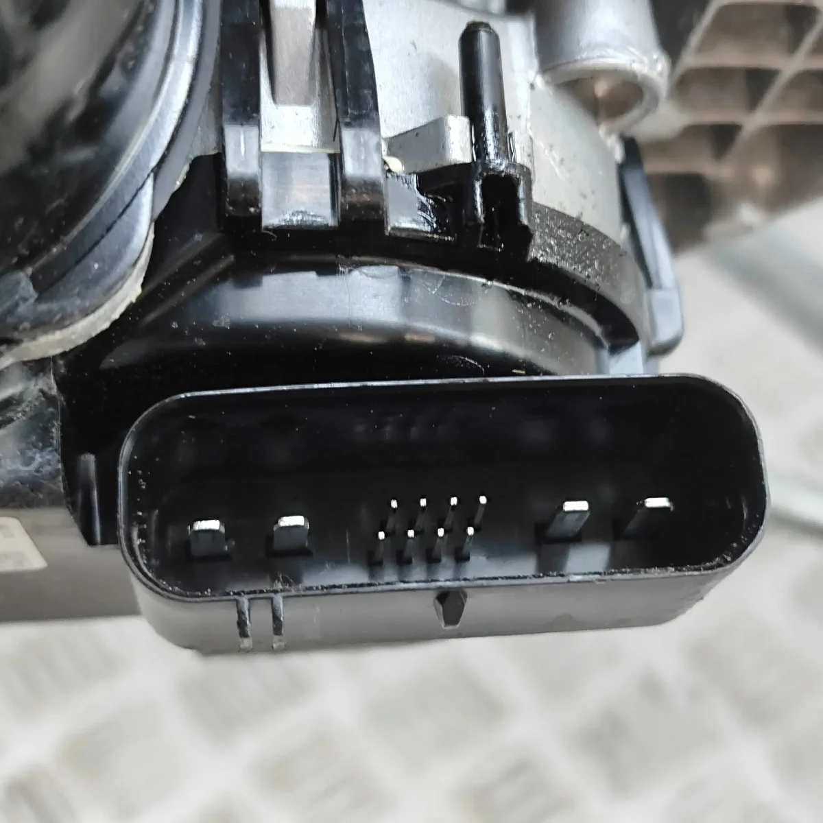 Mécanisme Lève-vitre Ford Kuga III LV4B17500AE image 6