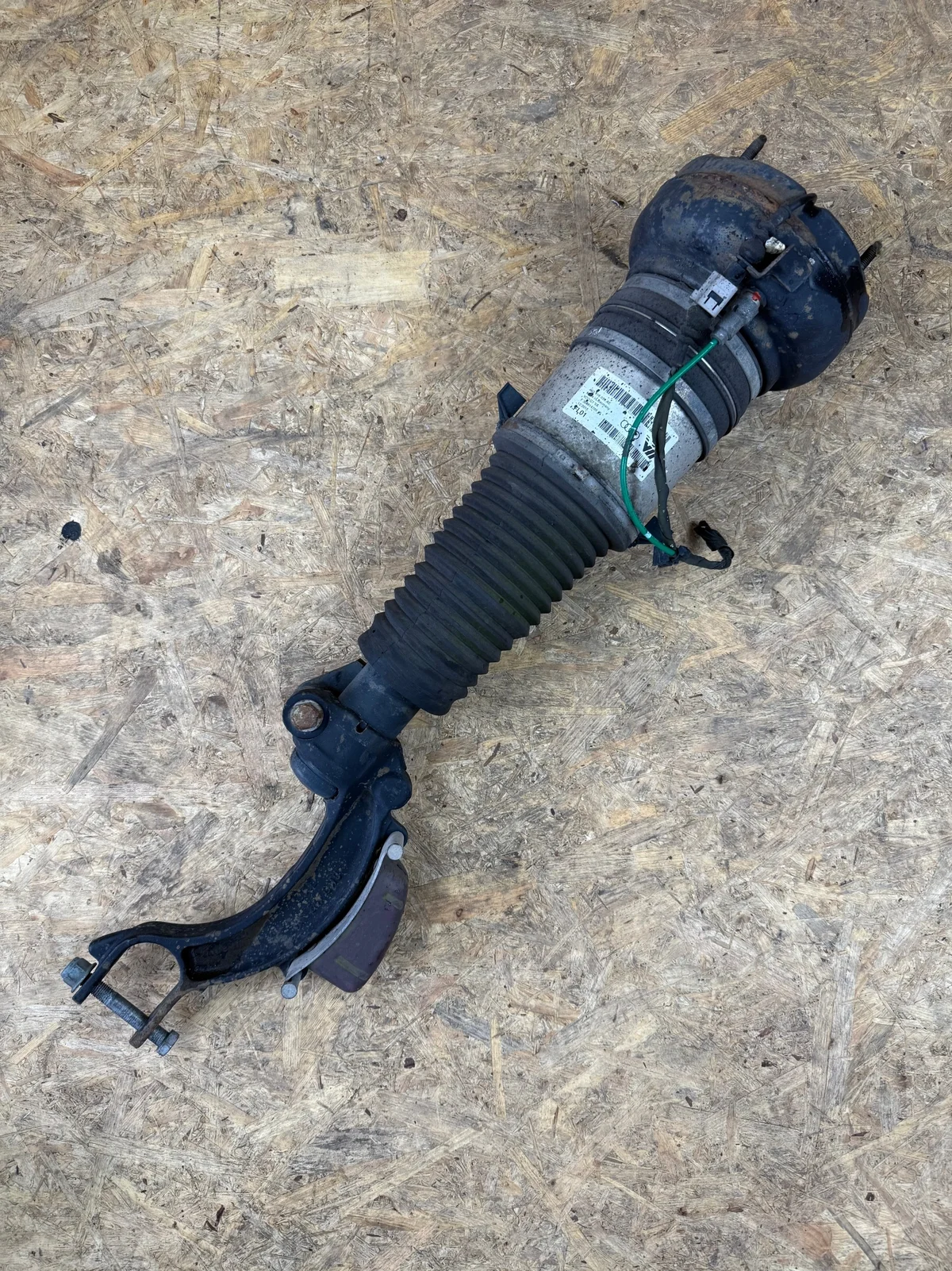 Air Spring Strut Right Audi A6 C7 3.0