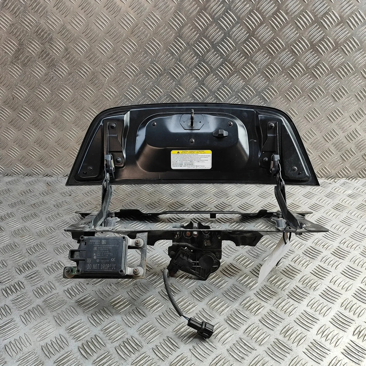 Bränslepåfyllningslucka Nissan Leaf ZE1 image 5