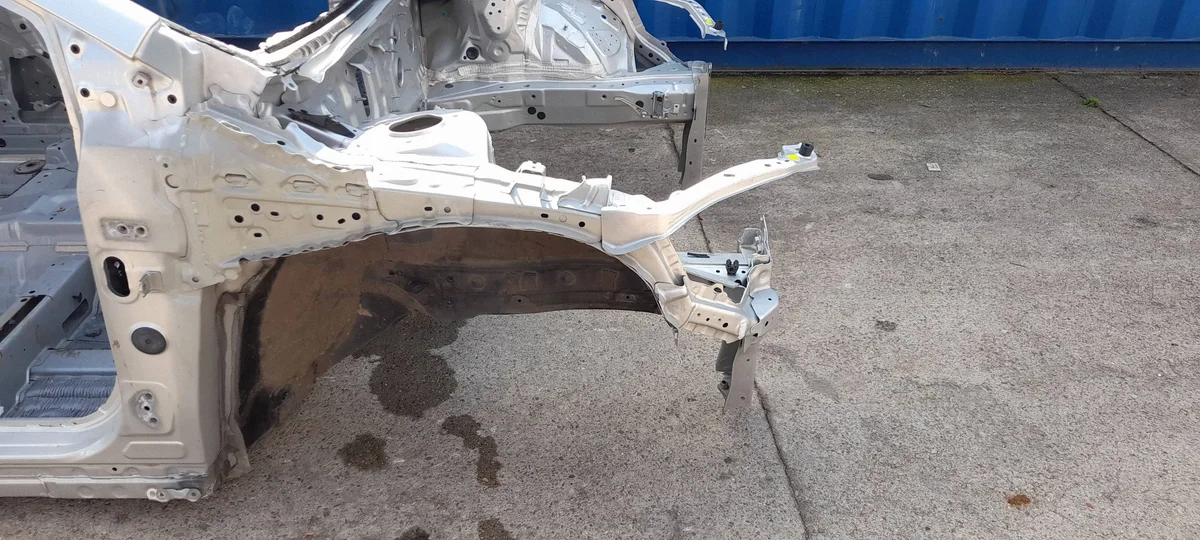 Toyota Corolla E21 Kombi Avant OEM 00009888 image 6