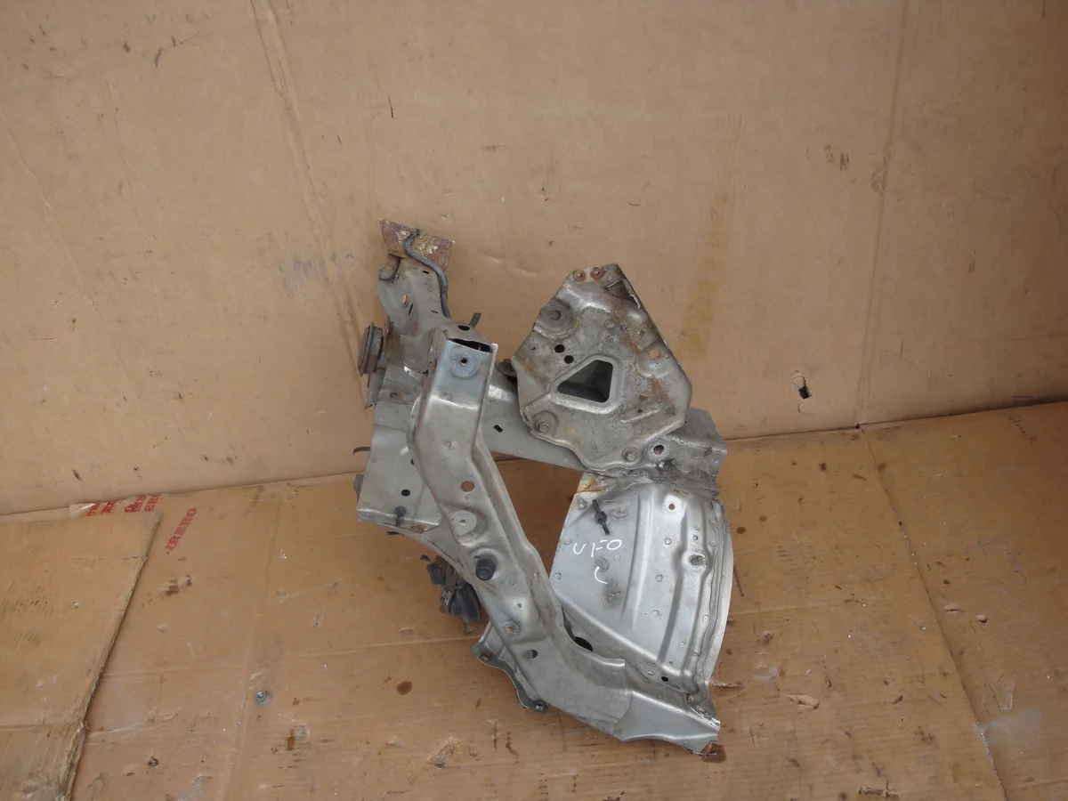 Honda Civic VIII UFO Cuarto Delantero Izquierdo