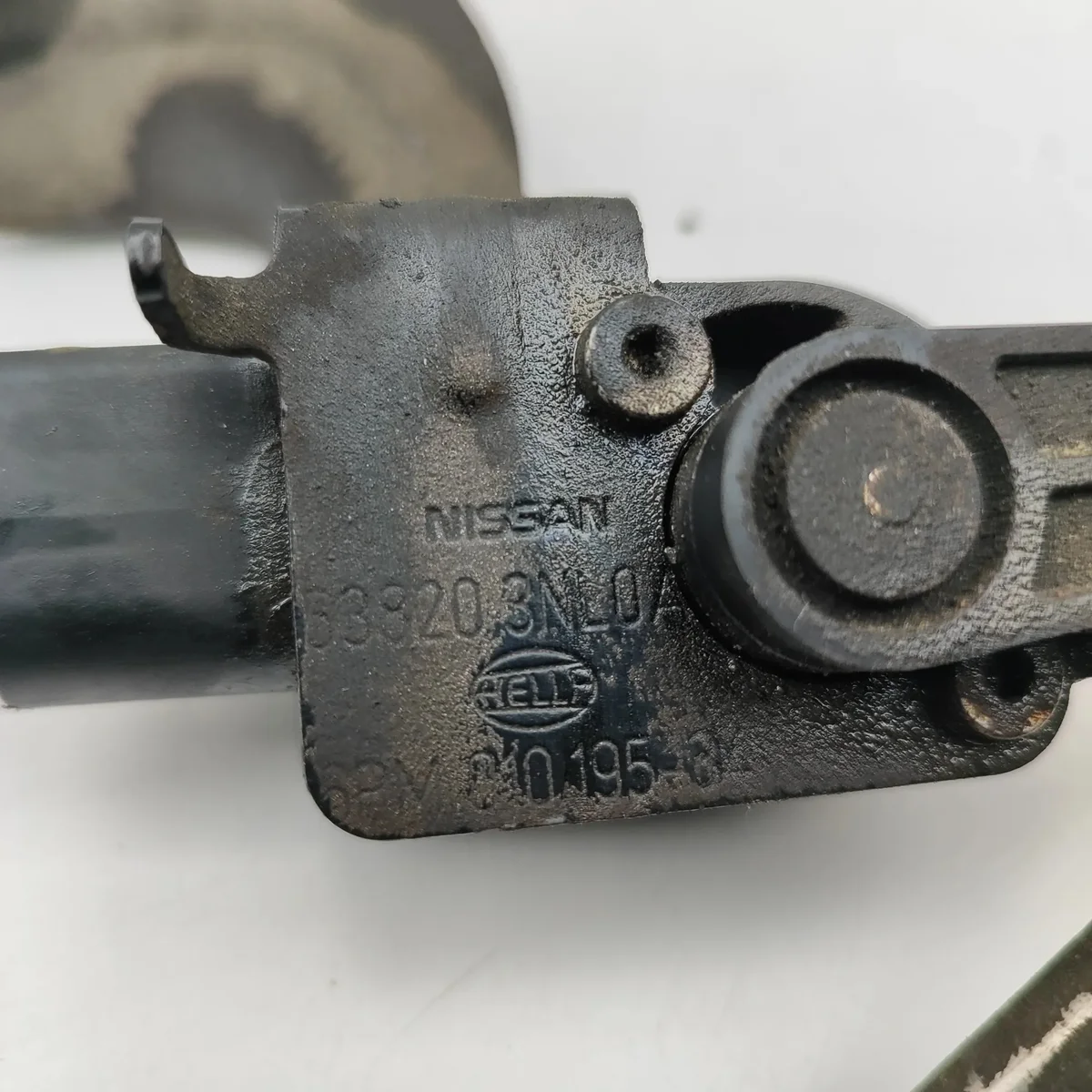 Nissan Leaf ZE1 Sensor Niveauregulierung Links Hinten image 8