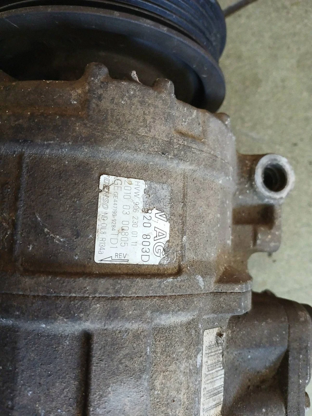 AC Compressor Skoda Fabia 3 1K0820803D image 4