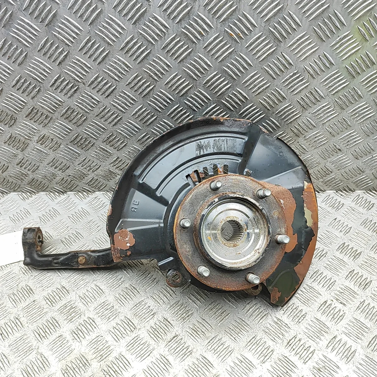 Used Front Right Steering Knuckle Toyota Hilux VIII