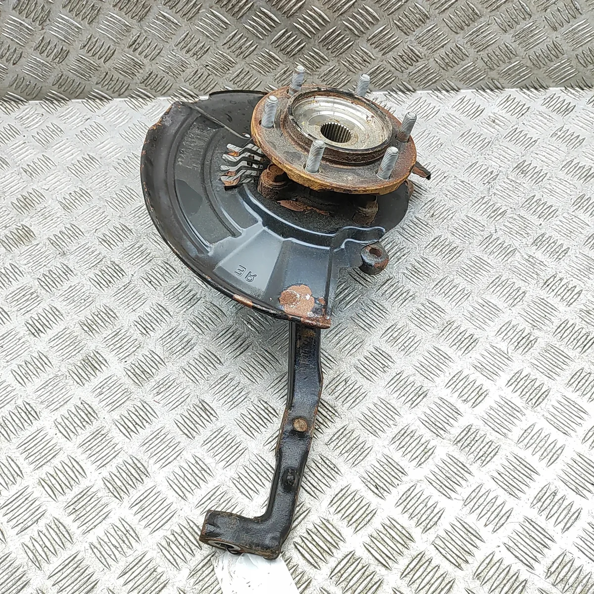 Achsschenkel vorne rechts Toyota Hilux VIII image 3