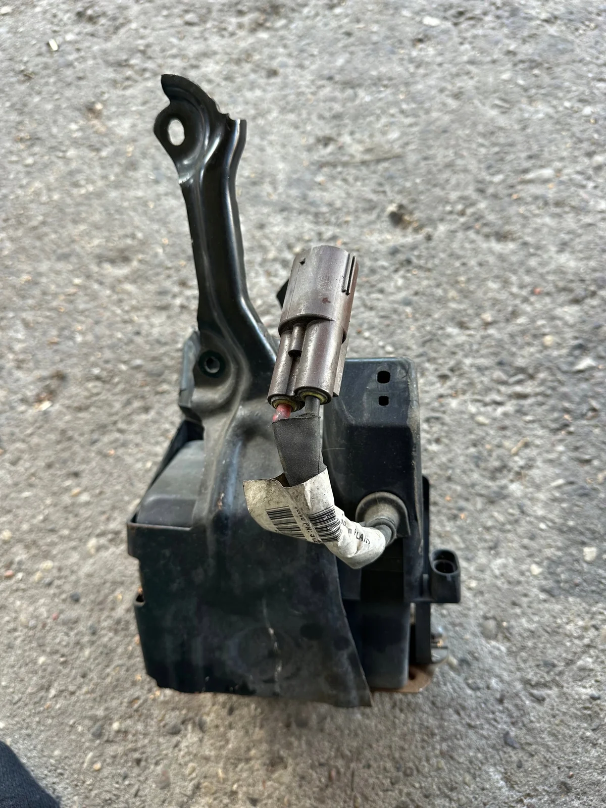 Volvo S40 V50 Battery Start Stop Bracket 31296667