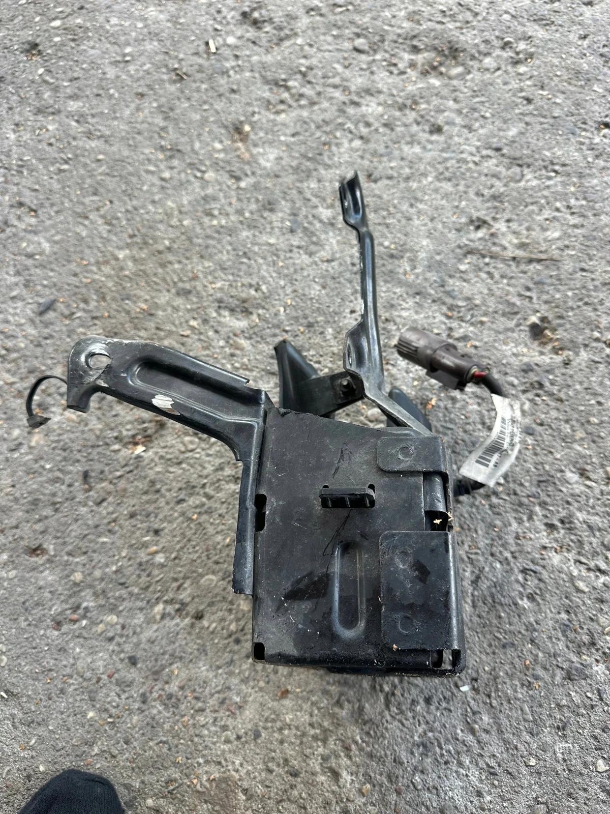 Volvo S40 V50 Battery Start Stop Bracket 31296667 image 5