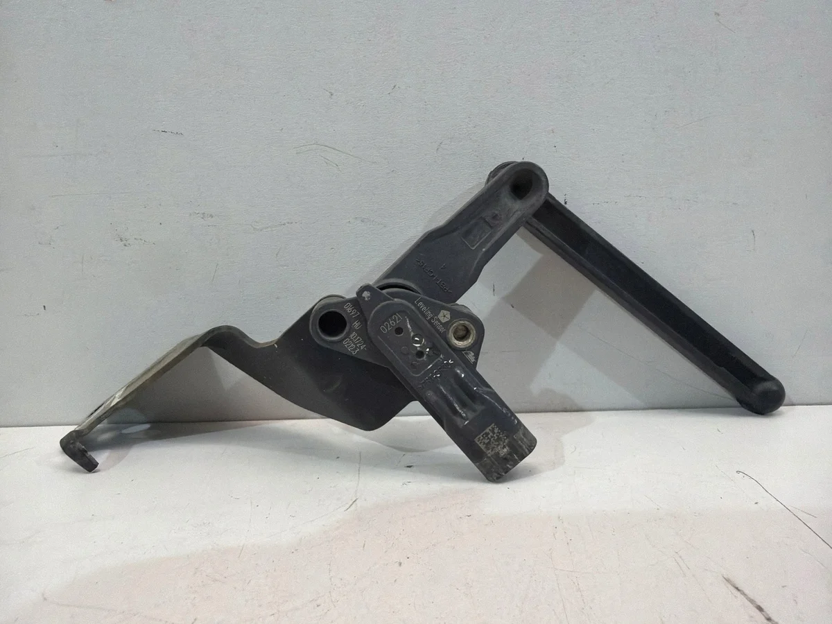 Jeep Grand Cherokee WL takuheilun anturi 68378647AB