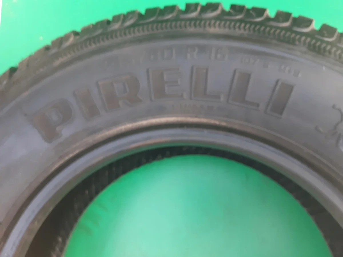 Pneu Pirelli Scorpion S/T 215/80/16 occasion image 3