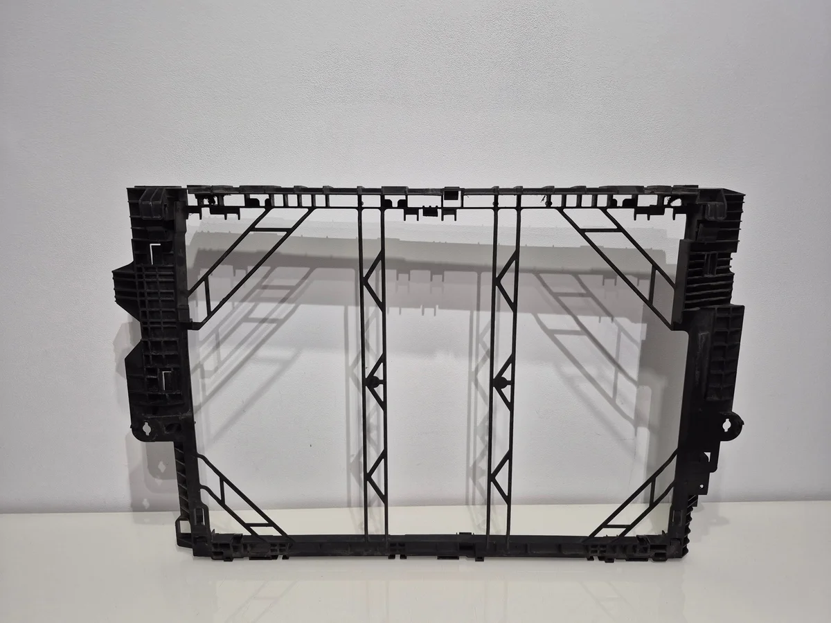 Soporte Radiador Volvo S90/V90 31657336