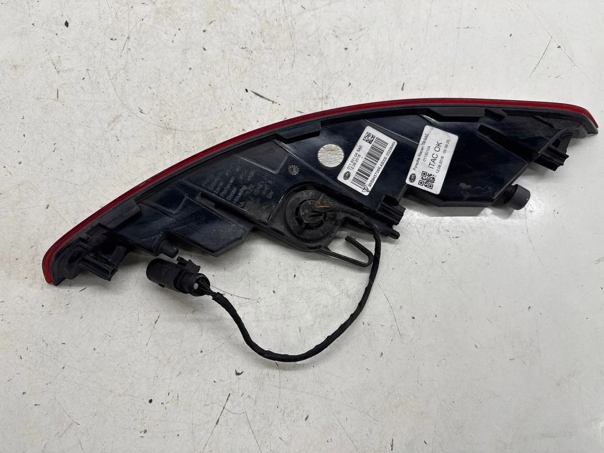 Porsche Macan Lampe Arrière 95B945726K image 7