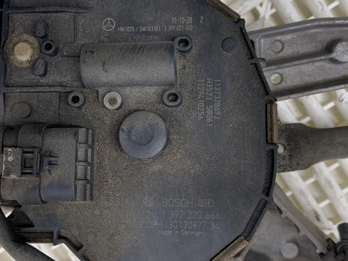 Wischermotor vorne Mercedes S204 gebraucht image 3
