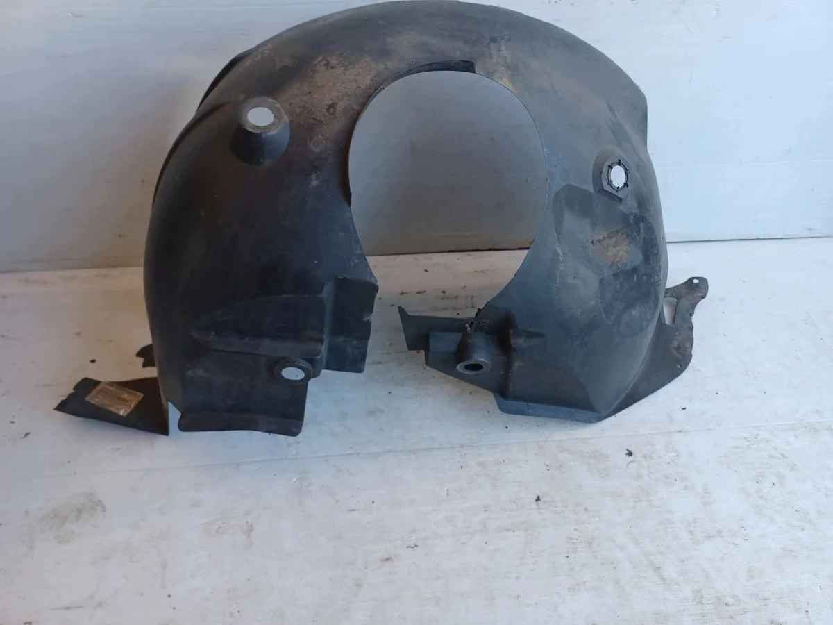 Radlauf vorne rechts Mercedes Vito W639 image 9