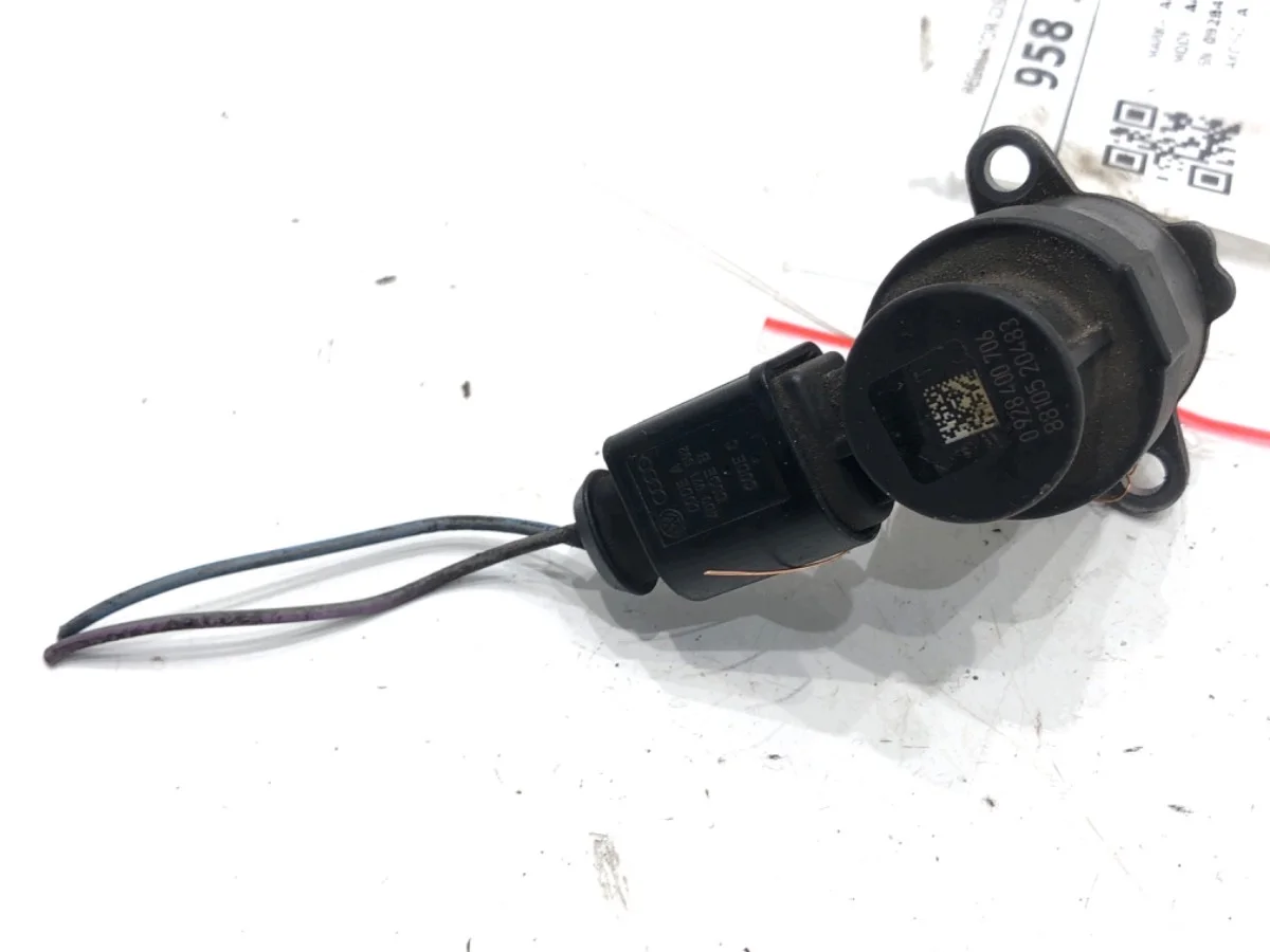 Brandstofdrukregelaar Audi A4 B8 2.0 TDI