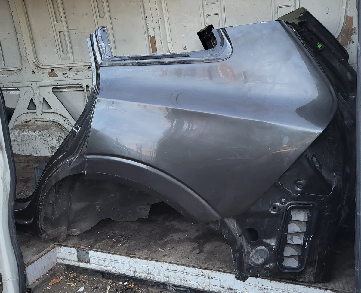 Volvo XC60 II 2 Heckteil Bräunung 714-717