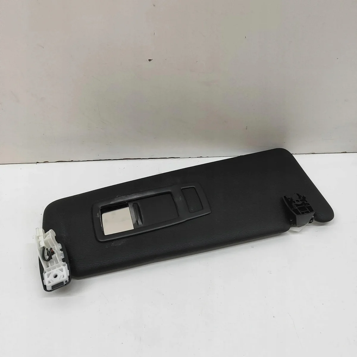 BMW F30 F31 F34 F36 Sonnenblende Rechts image 3