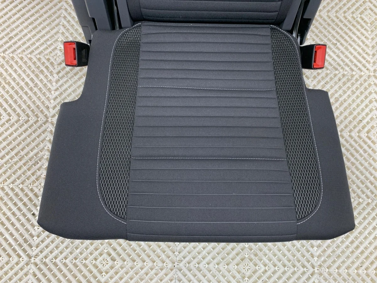 Siège Droit VW Touran 3ème Rangée image 3
