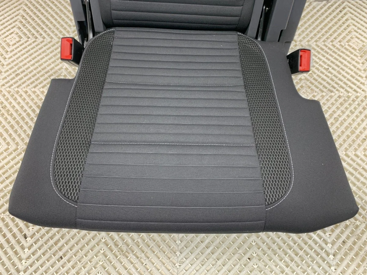 VW Touran istuin, 3. rivi, vasen image 3