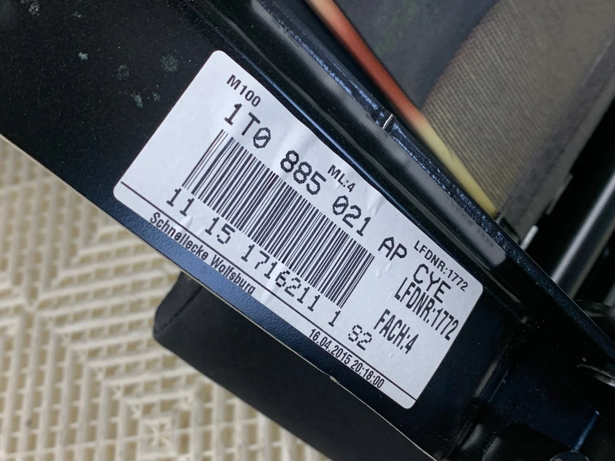 VW Touran istuin, 3. rivi, vasen image 6