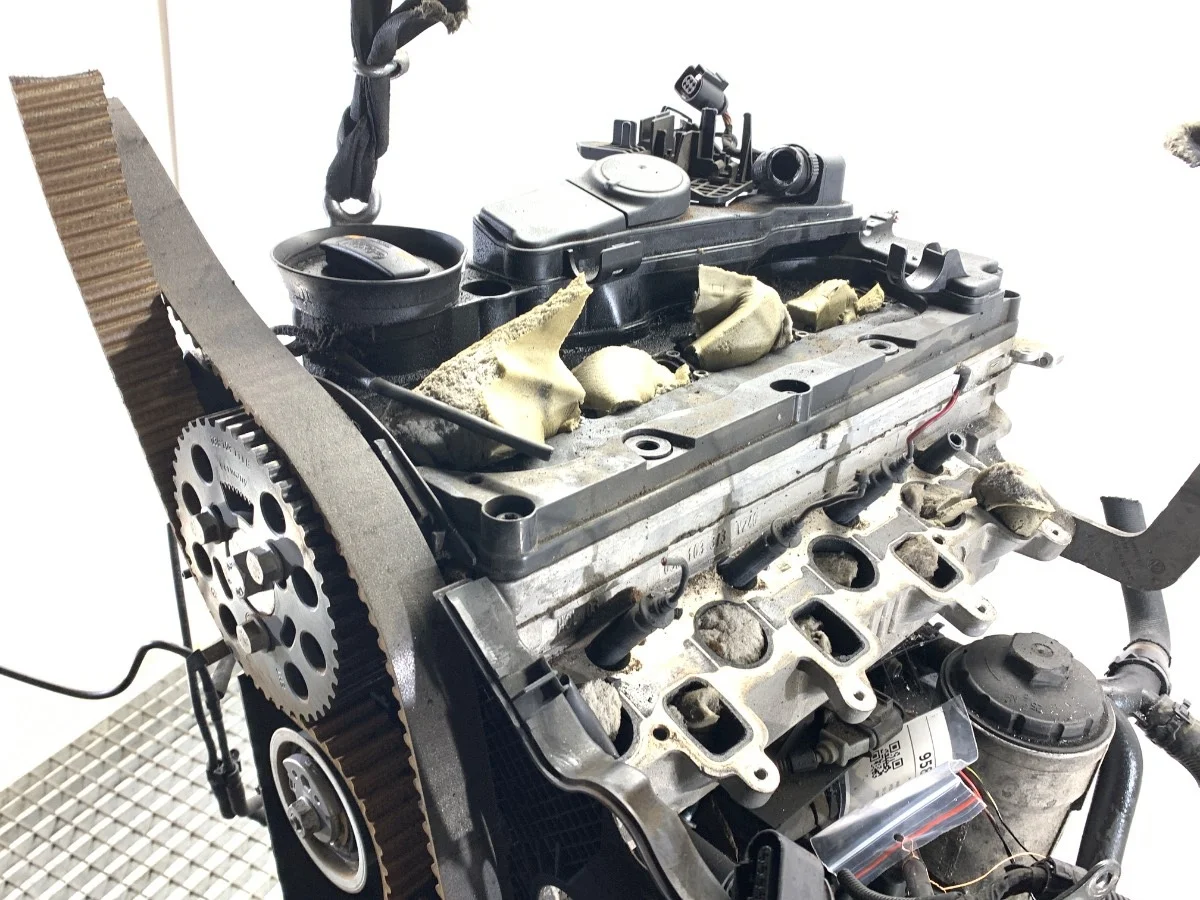Moottori Audi A4 B8 2.0 143hv CAG image 5