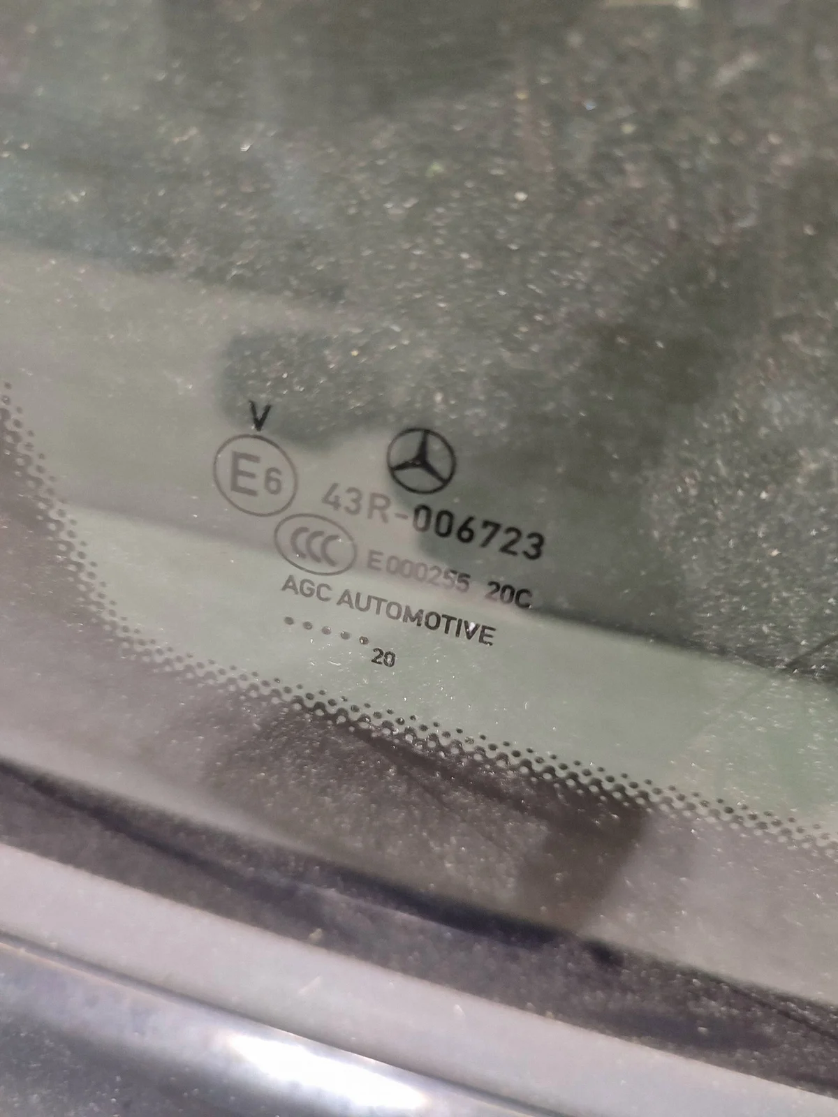 Vitrage Arrière Gauche Mercedes C W205 image 3