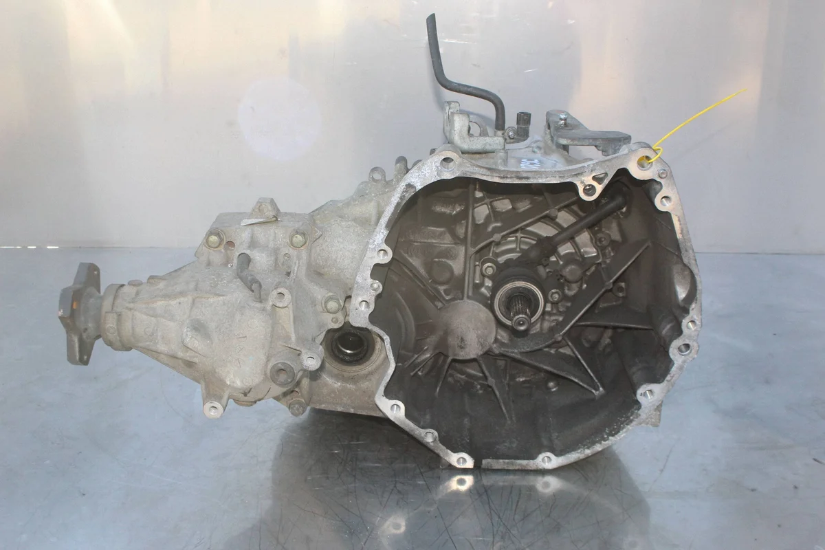 Getriebe Nissan Qashqai J10 2.0 16V JG20CVA image 3