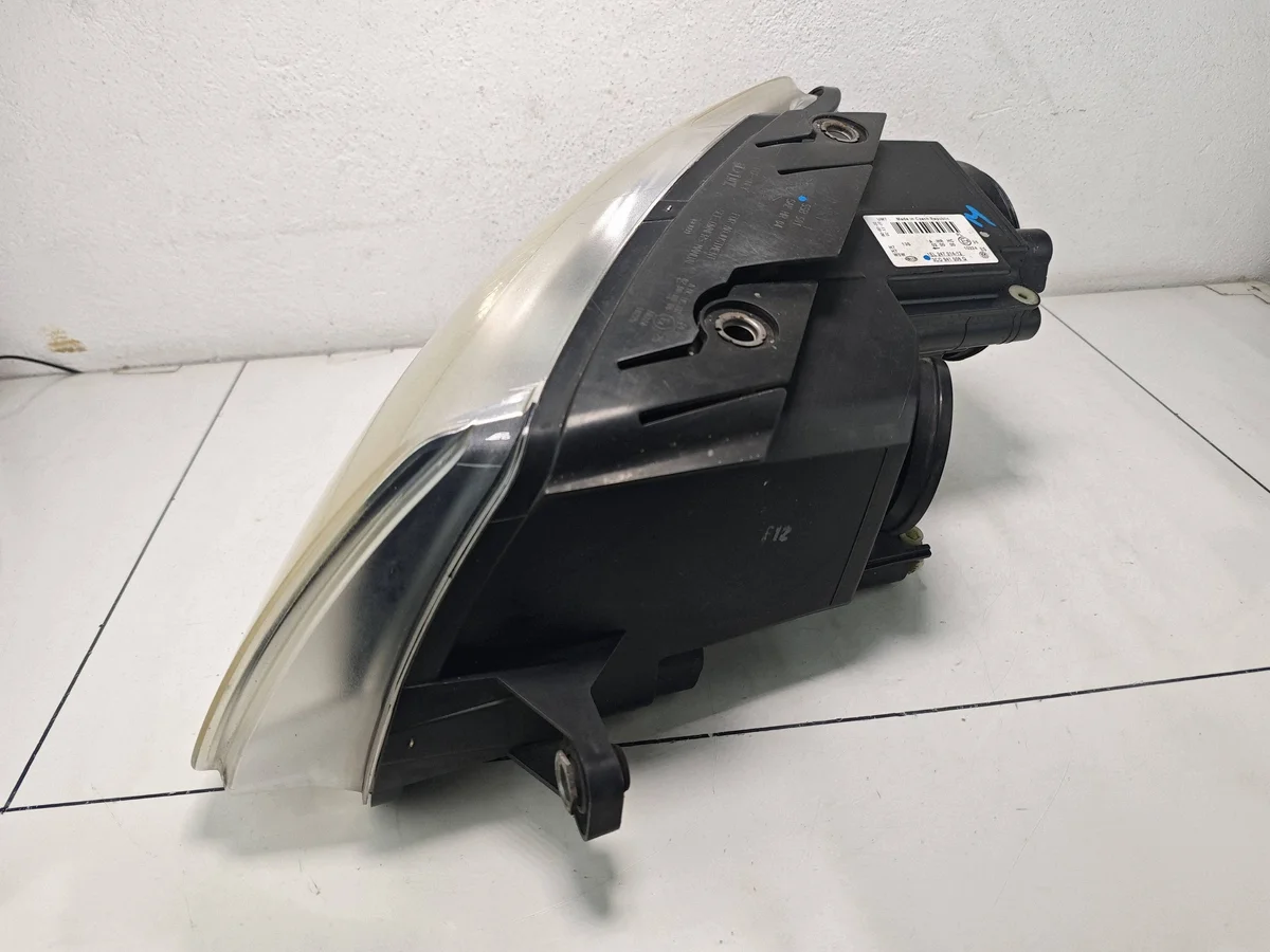 VW Passat B6 Scheinwerfer Rechts vorne 3C0941006Q image 6
