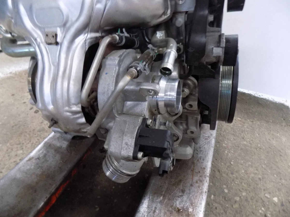 VOLVO V60 II S60 III T6 T8 B4204T46 Motor image 5
