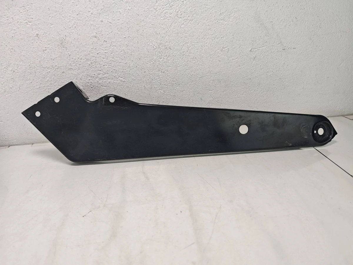 Panneau support radiateur VW Passat B8 gauche image 3