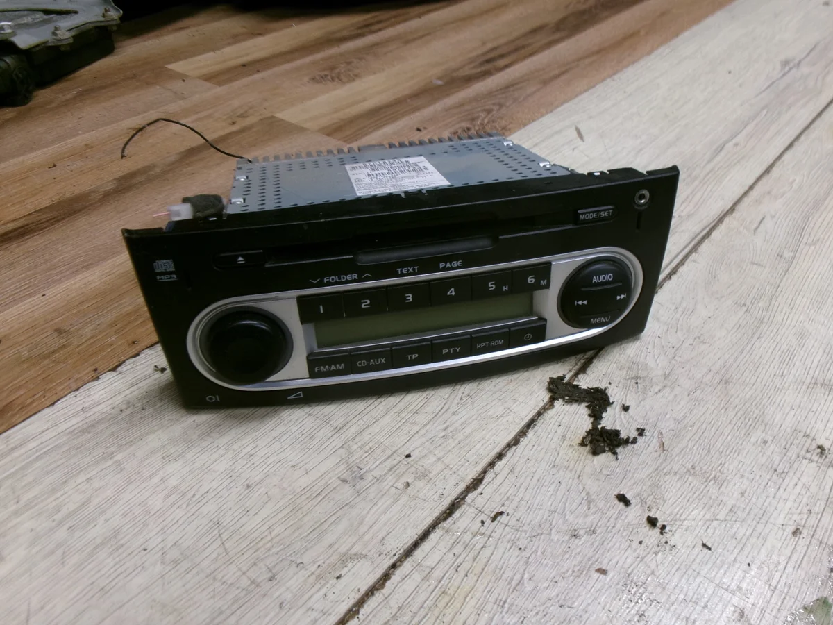 Mitsubishi Colt VI CZ3 Radio CD Original