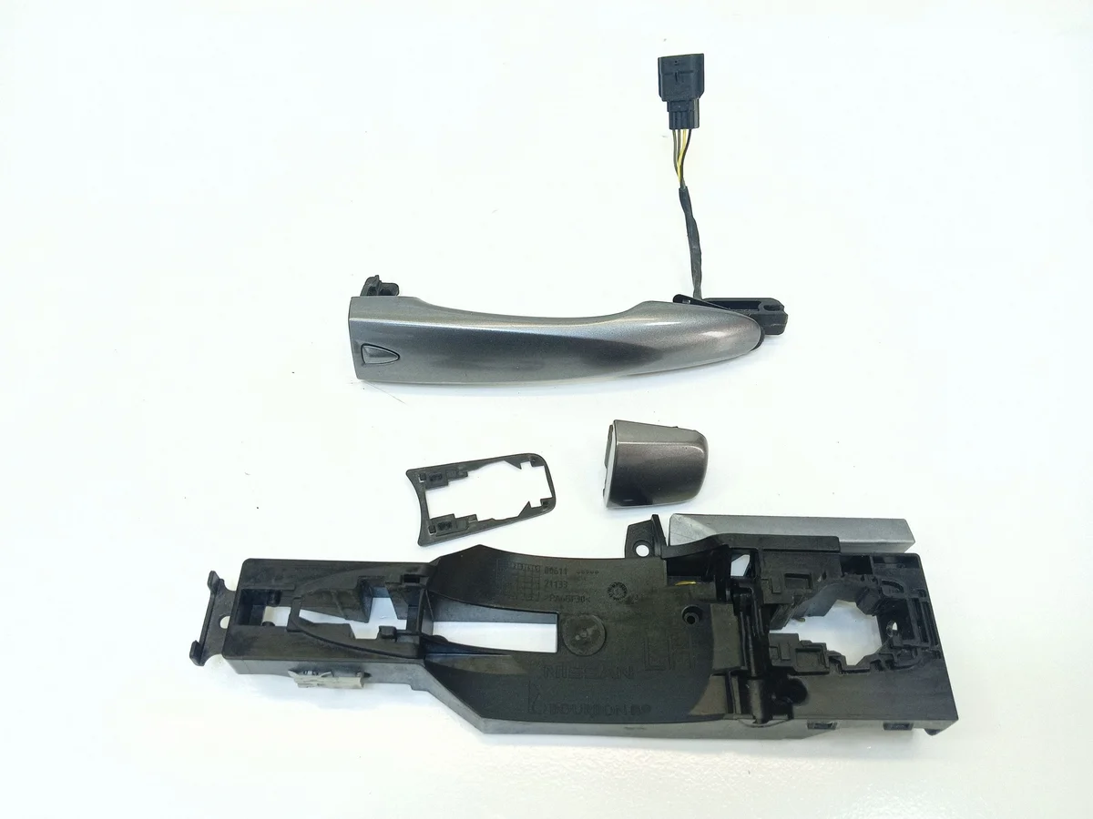 Nissan Qashqai J11 Türgriff vorne links gebraucht