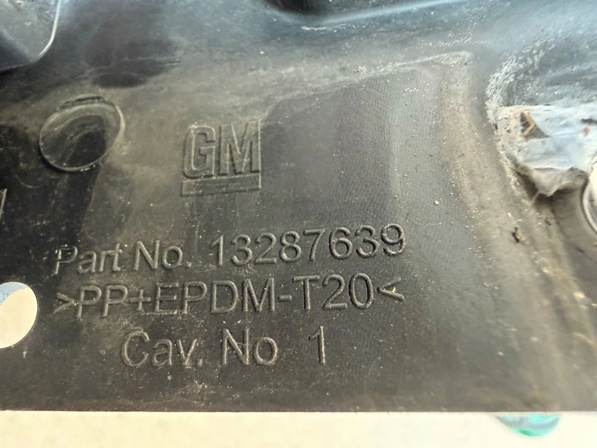 Opel Astra J Rückleuchtenhalter Links Gebraucht image 6