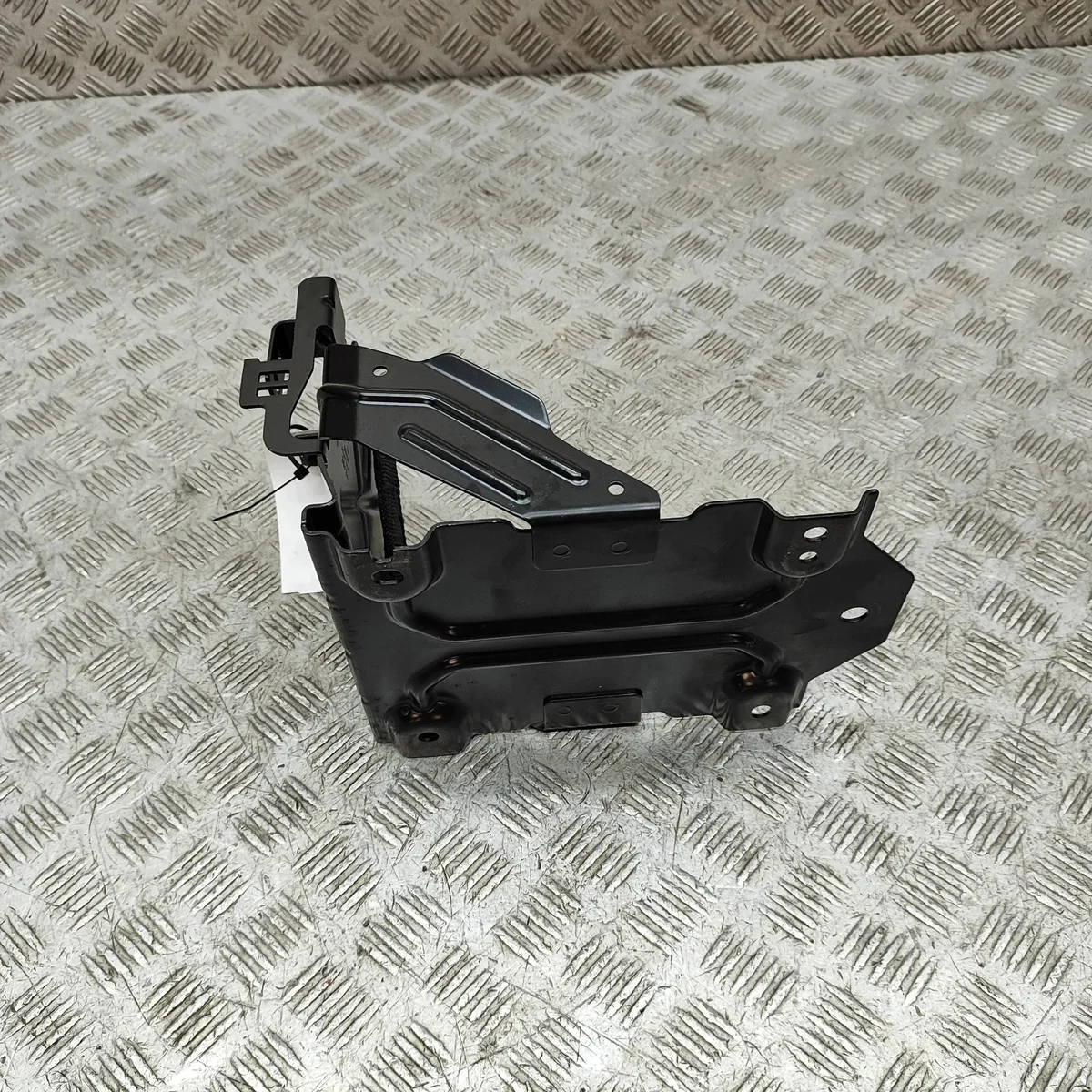 Base de Bateria BMW X2 (U10) Usada image 5