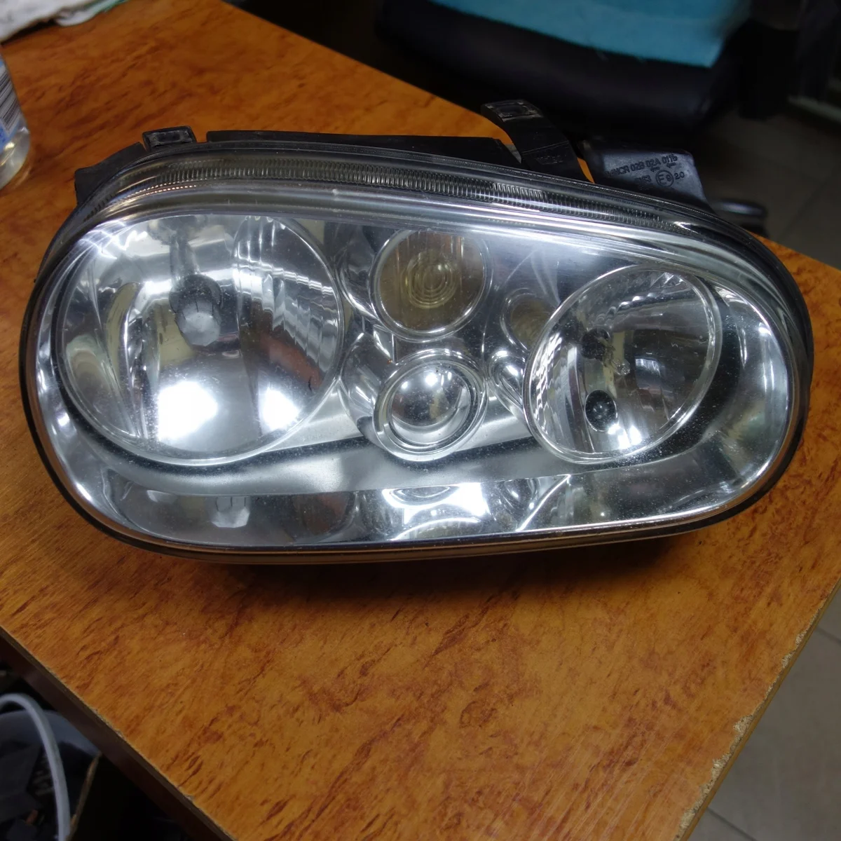 Farol Direito VW Golf IV 4 97- Usado OEM 1J1941016B
